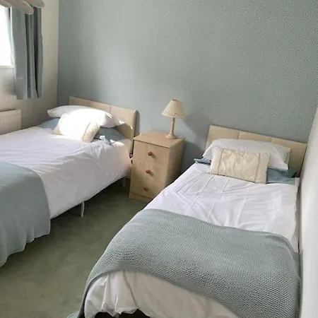 Centre Of Town House 3 Bedrooms Sleeps 5 And Infant Free Onsite Parking 2 Cars King's Lynn Buitenkant foto